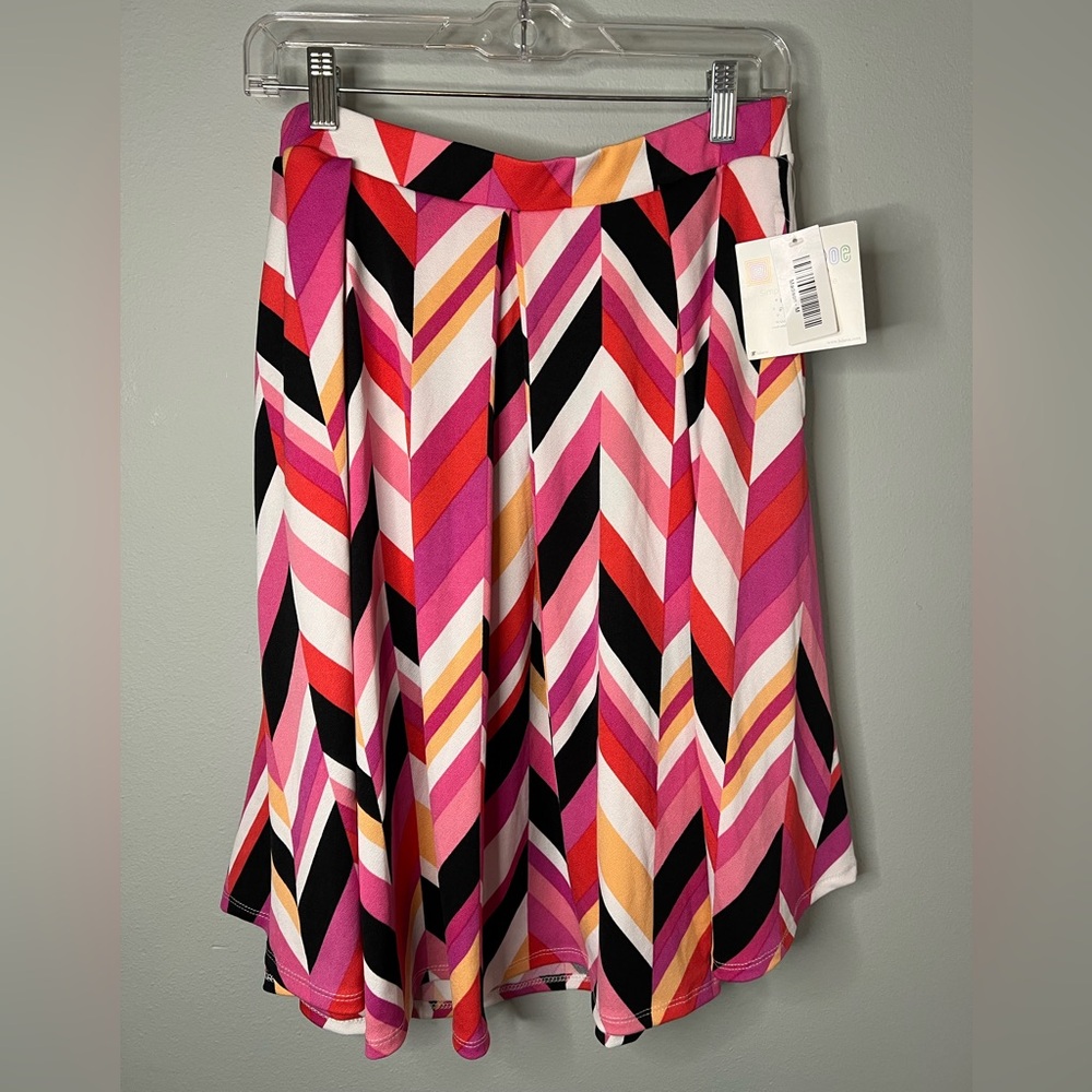 LuLaRoe Madison Pink and Red Chevron A-Line Skirt